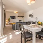 Iskra Ferienhaus Kakma