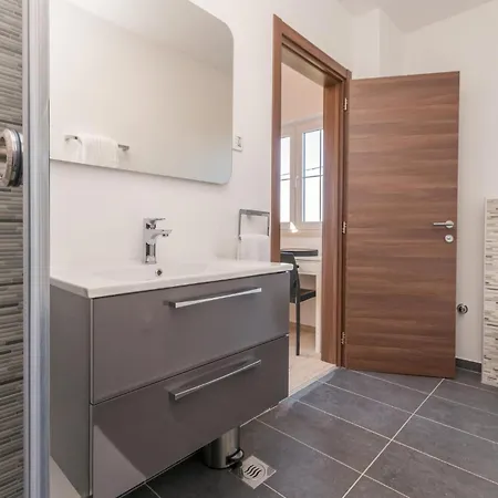 Iskra Ferienhaus Kakma