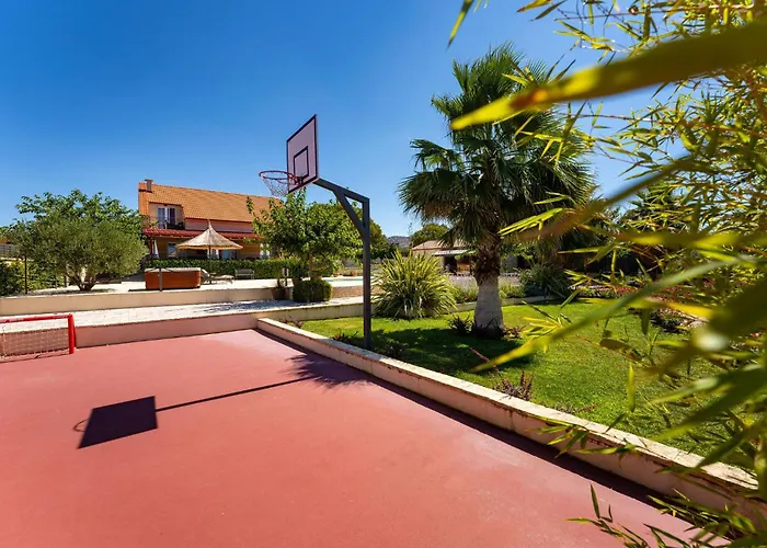 Iskra Дом отдыха *